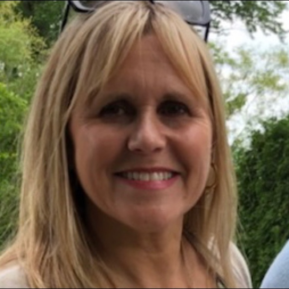 Meet your Posher, Elaine